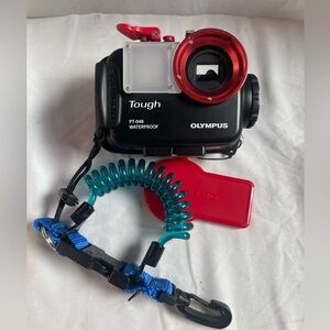 Olympus PT-048 Underwater Housing for Tough 8010/6020‎  Camera
